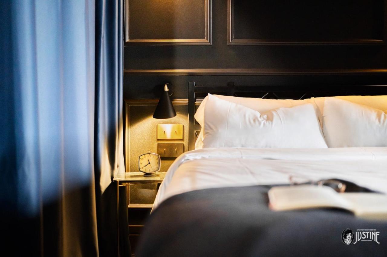 Suite Shibari By Justine Apartments Sobria Elegante Y Pecaminosa Apartamento Turistico En Madrid Rio Zewnętrze zdjęcie