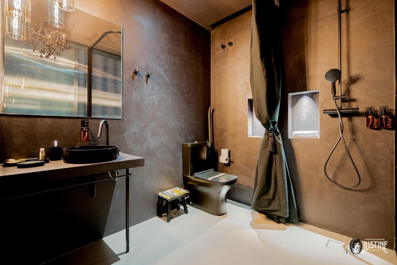 Suite Shibari By Justine Apartments Sobria Elegante Y Pecaminosa Apartamento Turistico En Madrid Rio Zewnętrze zdjęcie